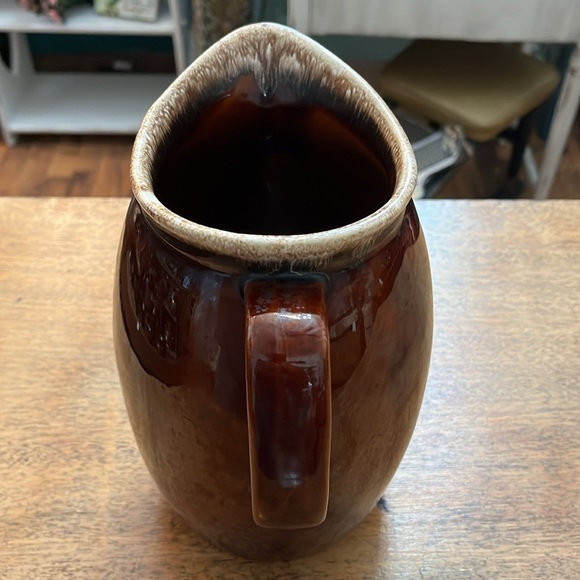 Hull Vintage Brown Drip 2 Quart Pitcher - Picture 4 of 6